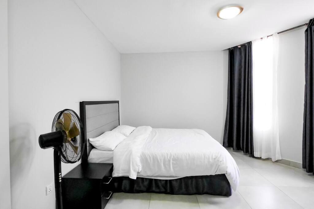 Ultra Modern Apartment In Nyarutarama Kigali Exteriör bild